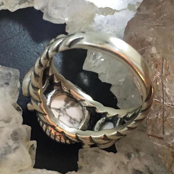 Carolyn Pollack Southwestern Style Sterling 3 Oval Howlite Ring For Women - Picture 7 of 10